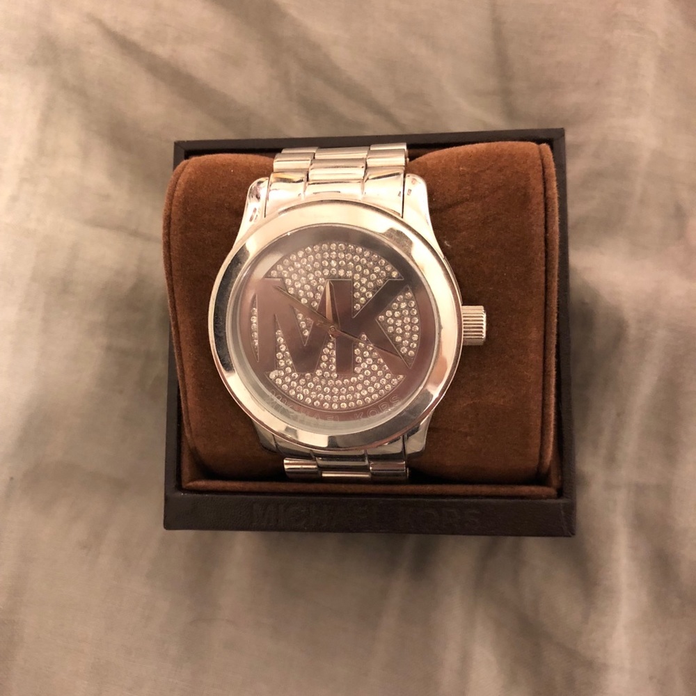 Michael Kors Silver Runway Crystal Pave watch😍